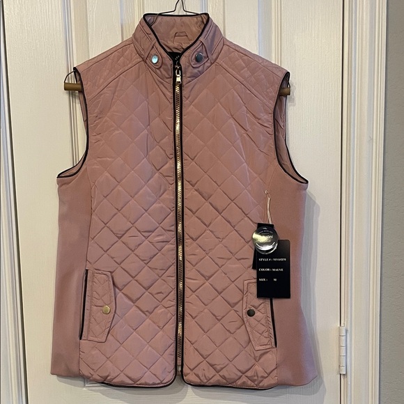 Catalina Quilted Vest Mauve Sz M Medium Sherpa Lined Gold Accents NEW with Tags - Picture 2 of 7